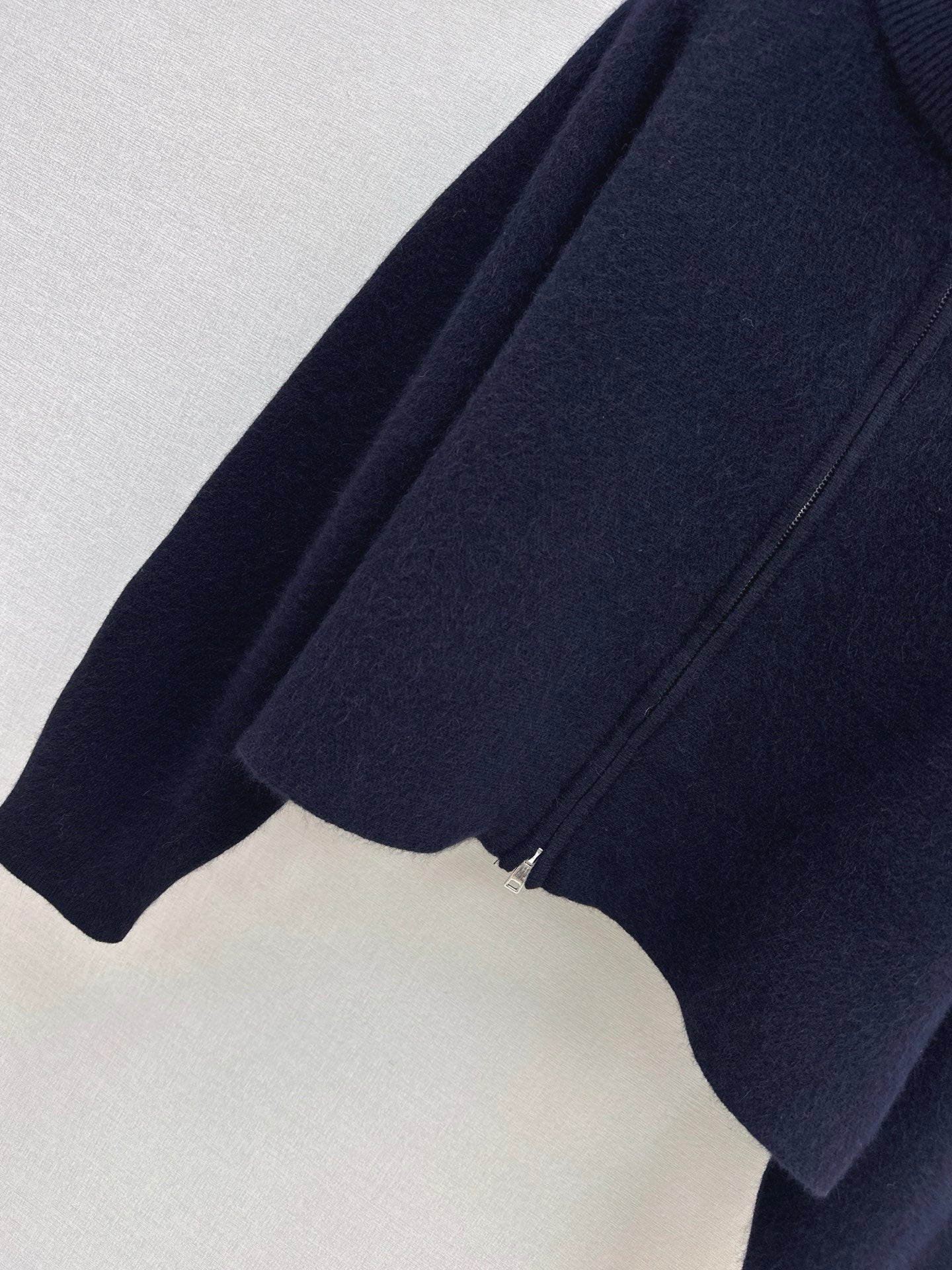 Max NEW Knitted jacket