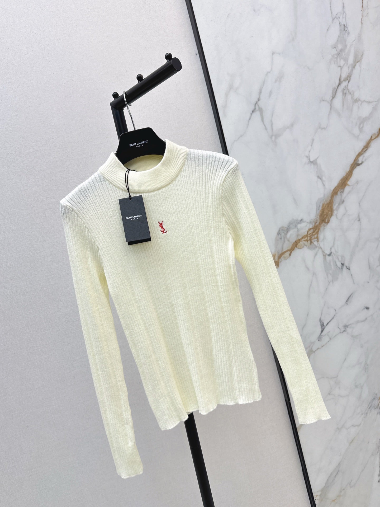 Saint NEW Knitted base sweater