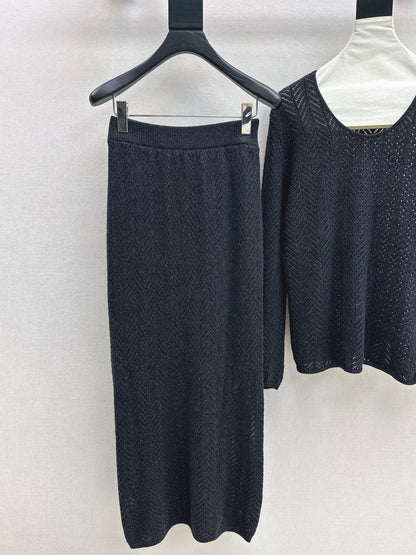 Brune NEW knitted suit