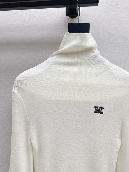 Max NEW turtleneck base layer