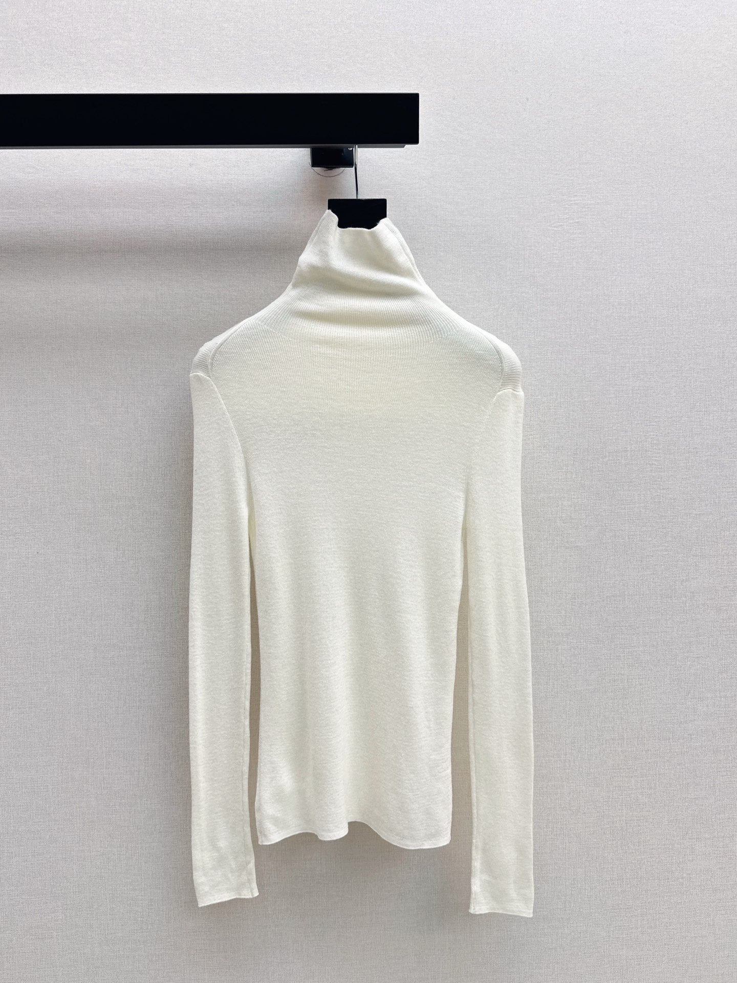 Max NEW turtleneck base layer