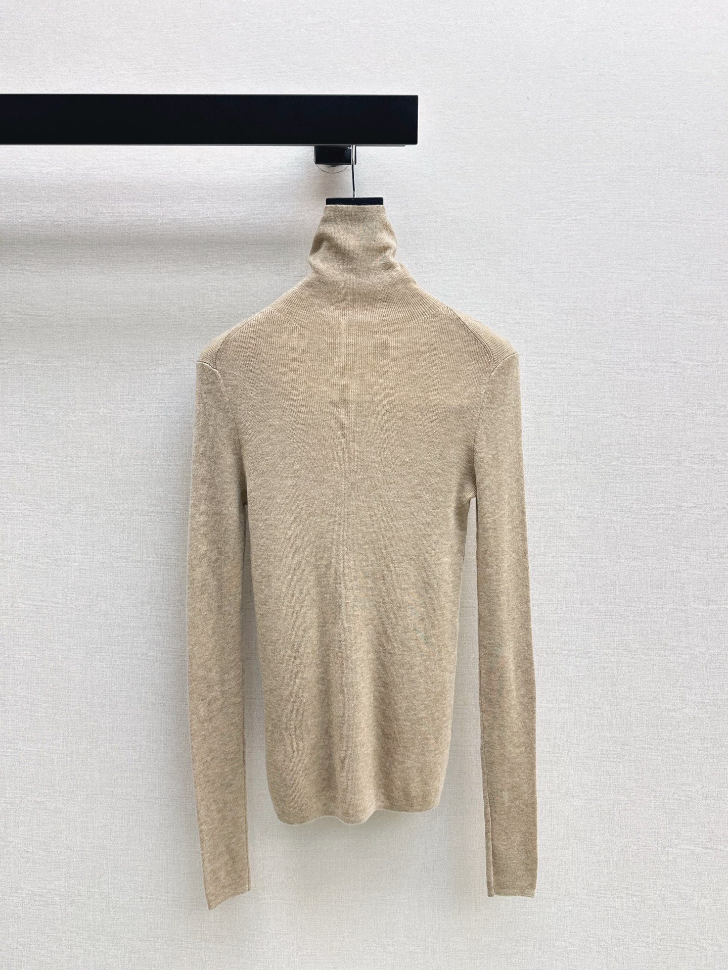 Max NEW turtleneck base layer