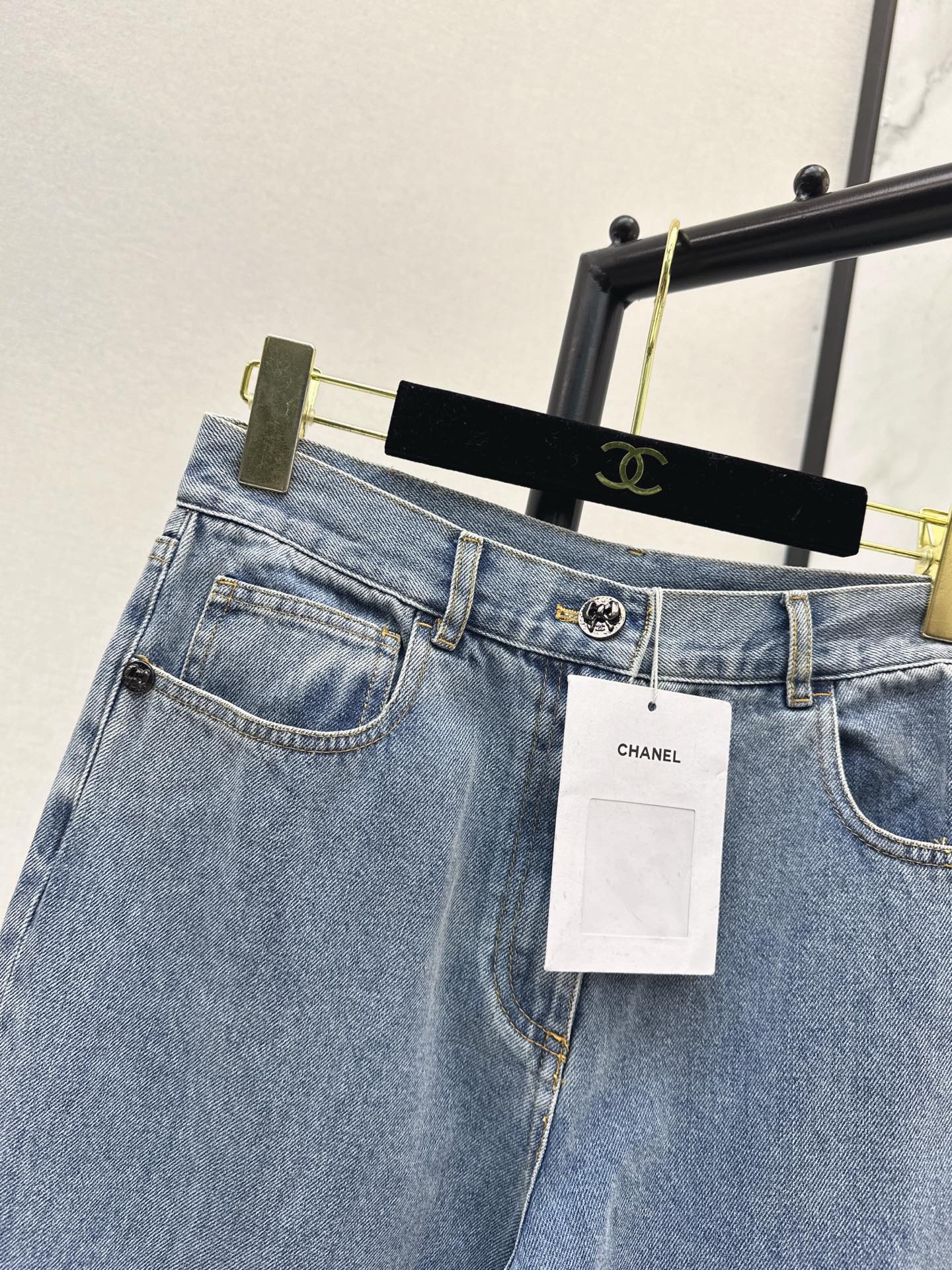 Chan NEW Workwear-style jeans