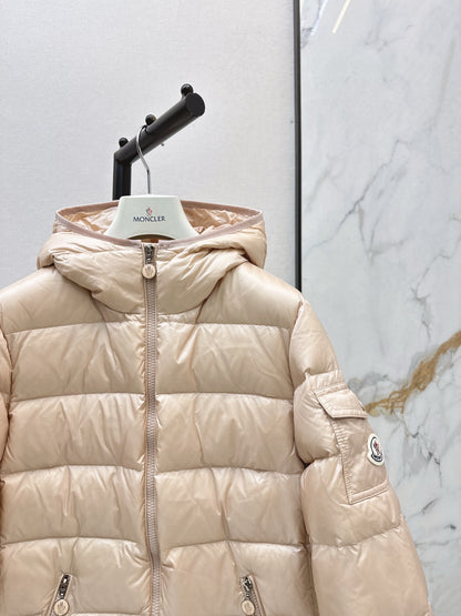 MONC NEW Hooded down jacket