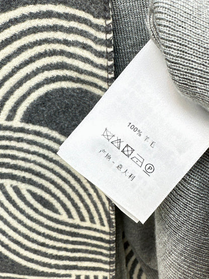 Herm NEW knitted suit