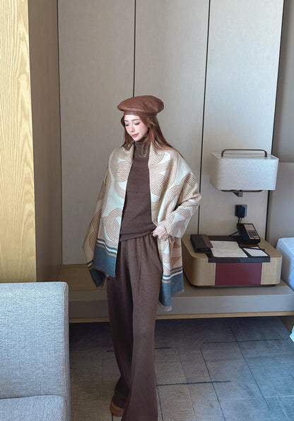 Herm NEW knitted suit