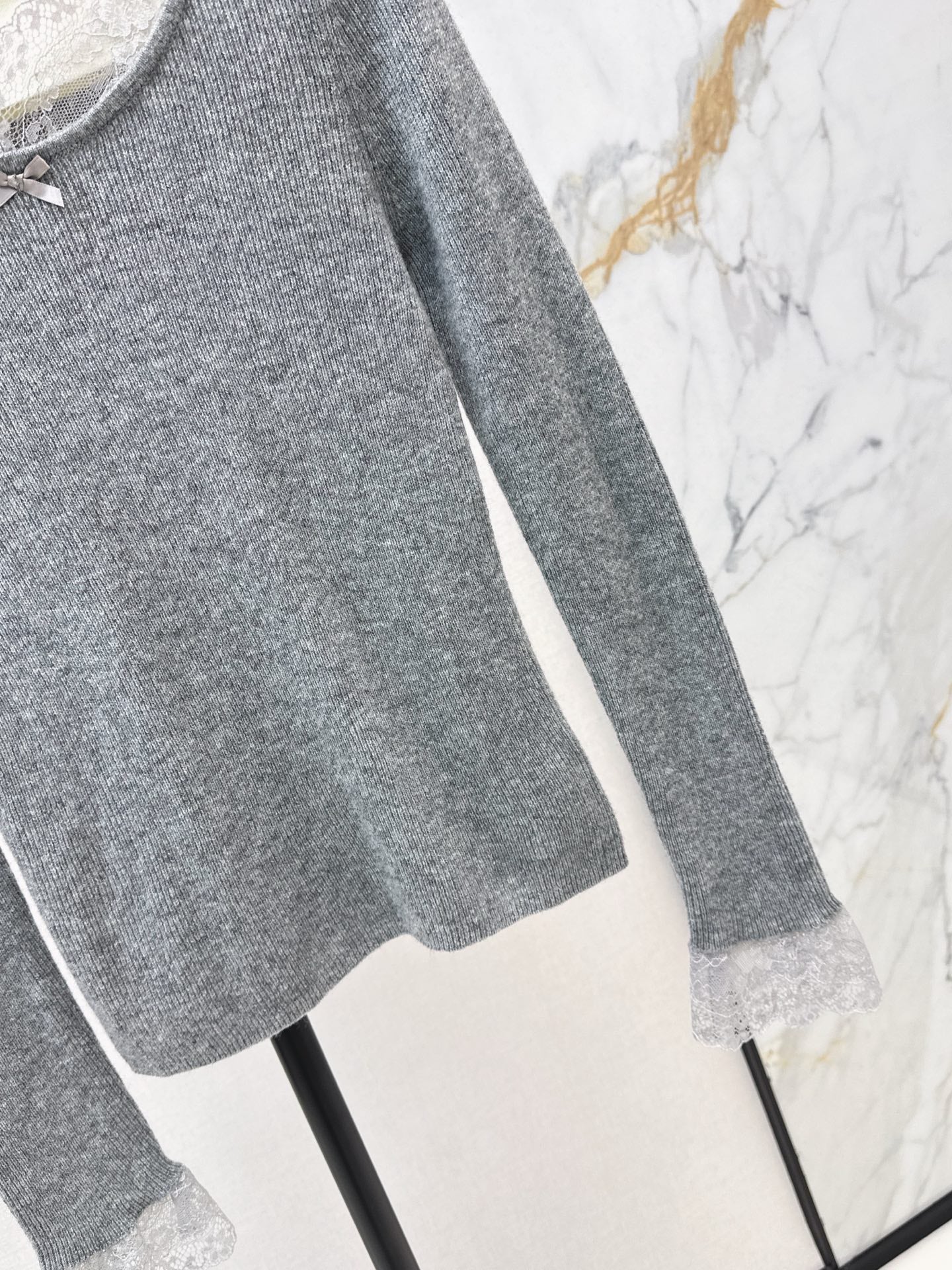 Miu NEW Lace base layer