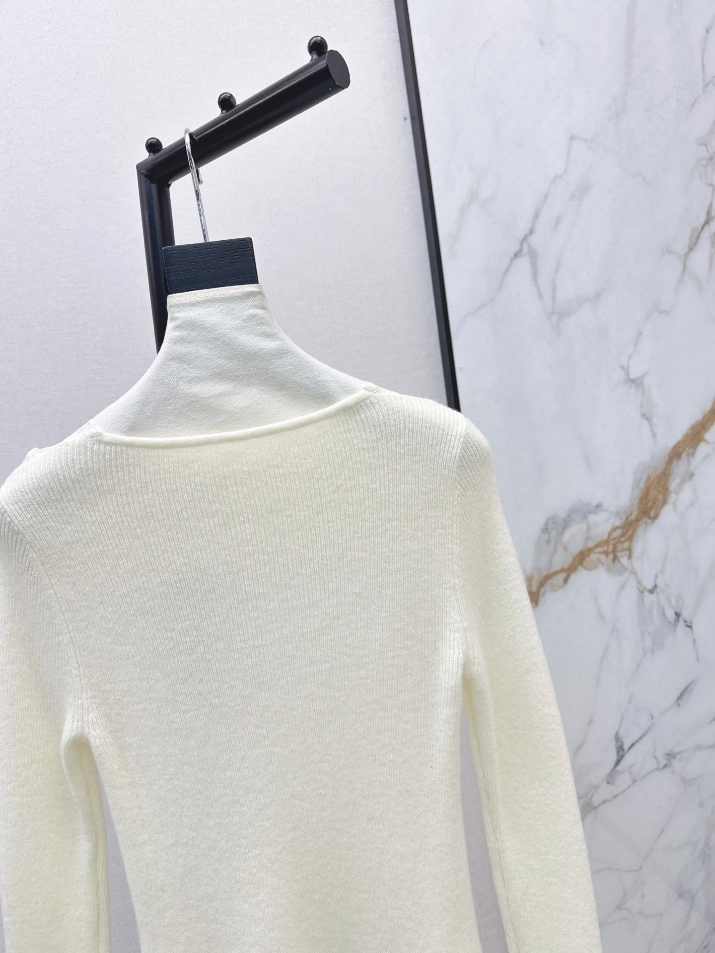 Miu NEW Lace base layer