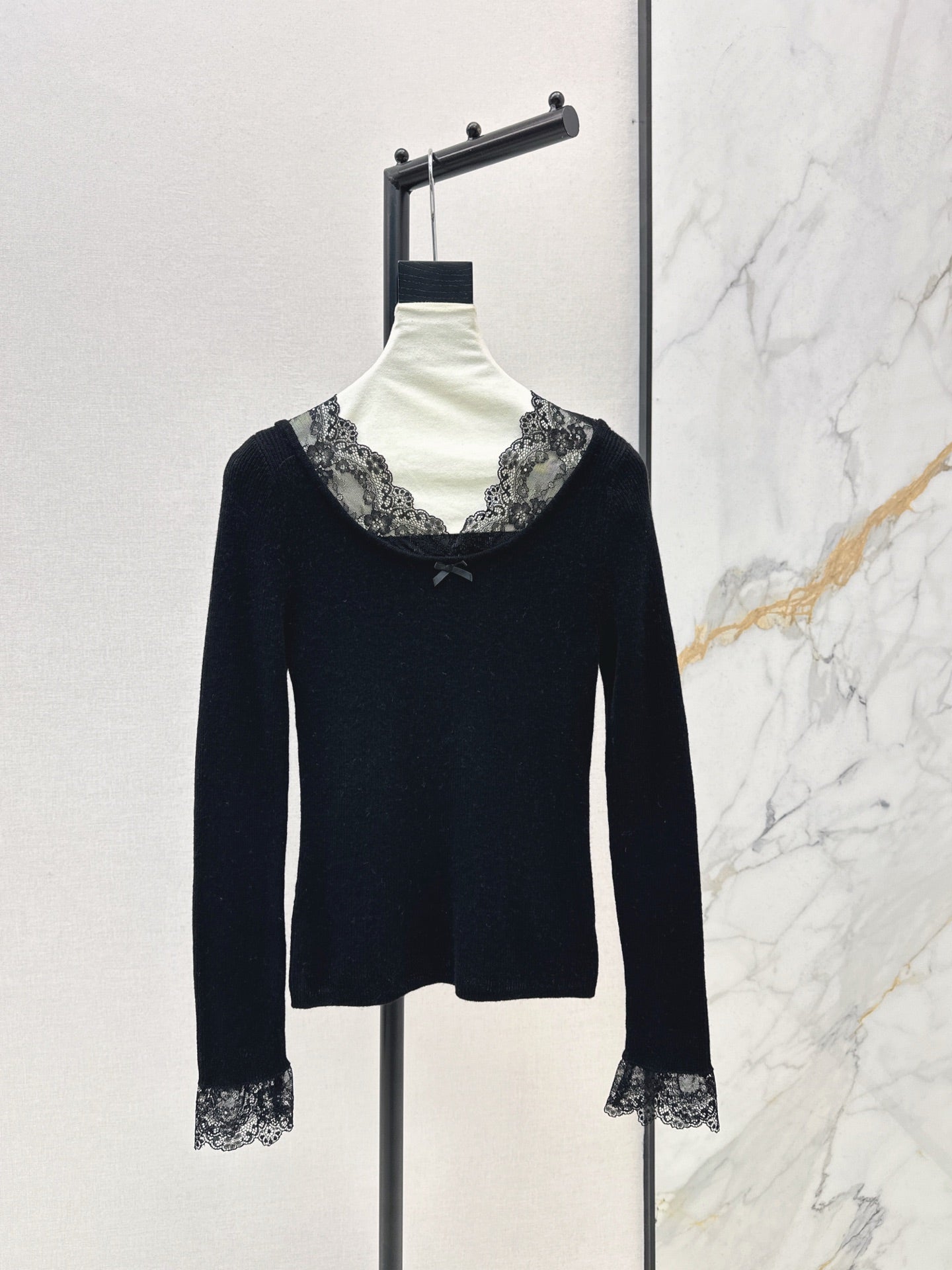 Miu NEW Lace base layer