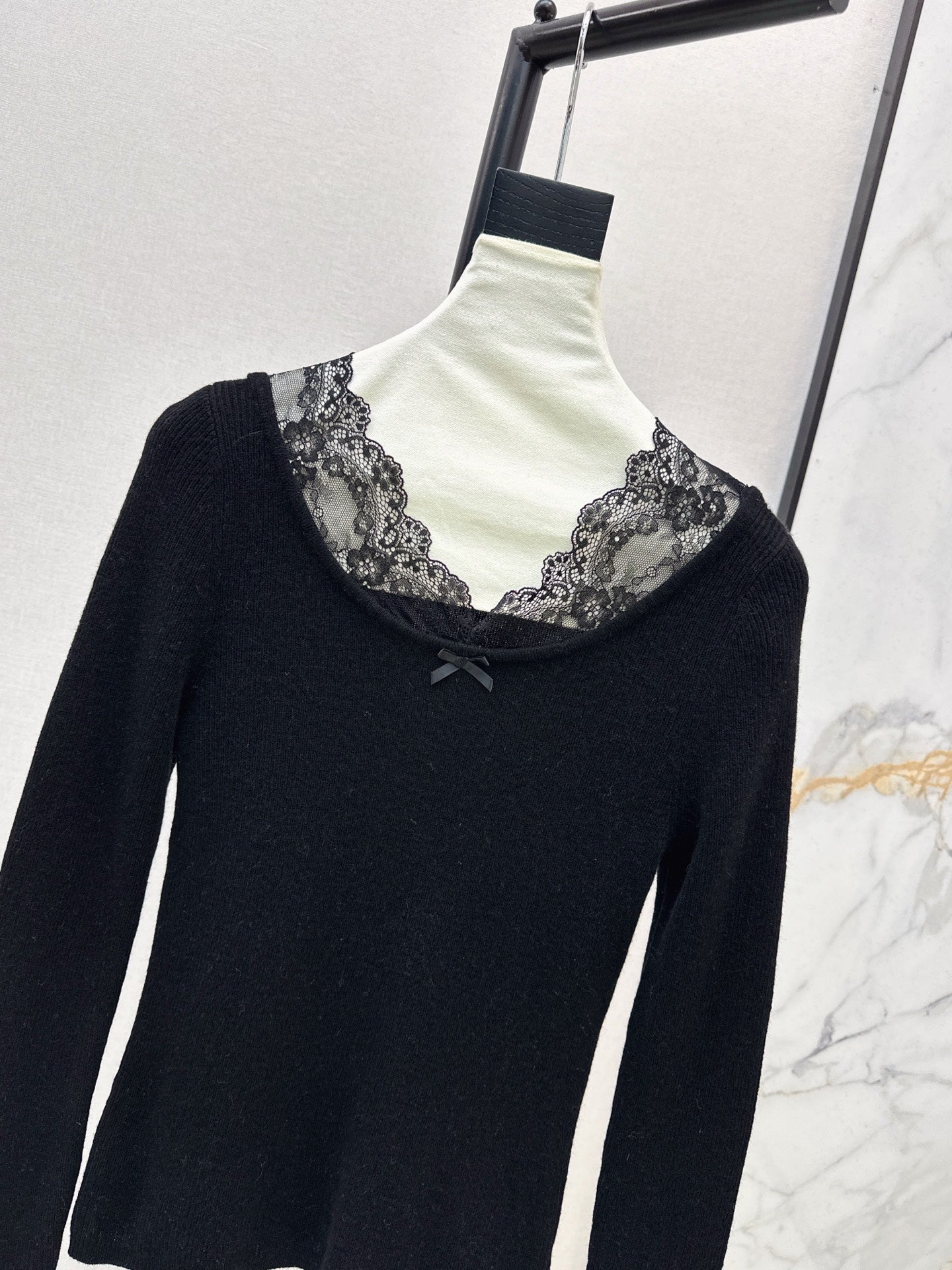 Miu NEW Lace base layer