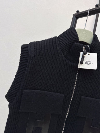 Herm NEW wool knitted vest