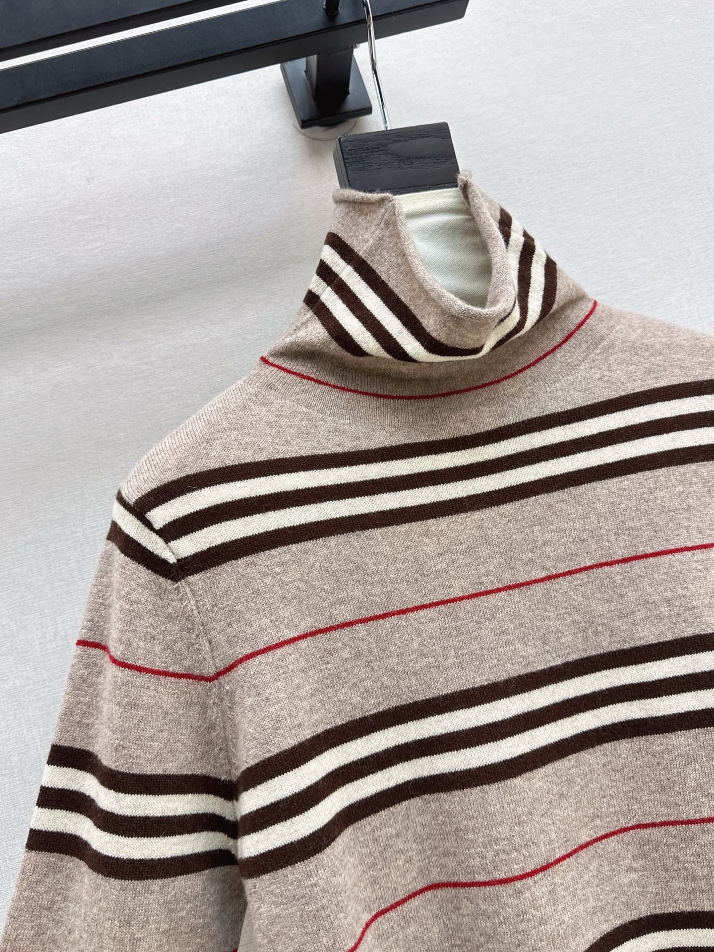 Bur NEW Striped turtleneck base layer