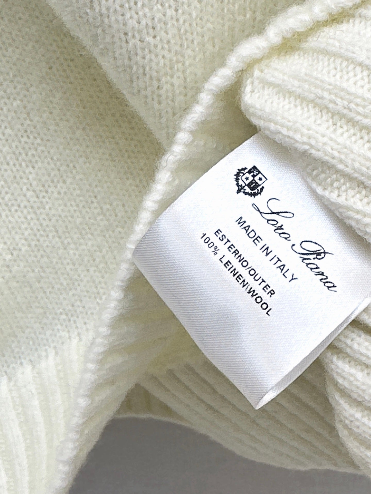 Loro NEW Crew neck sweater