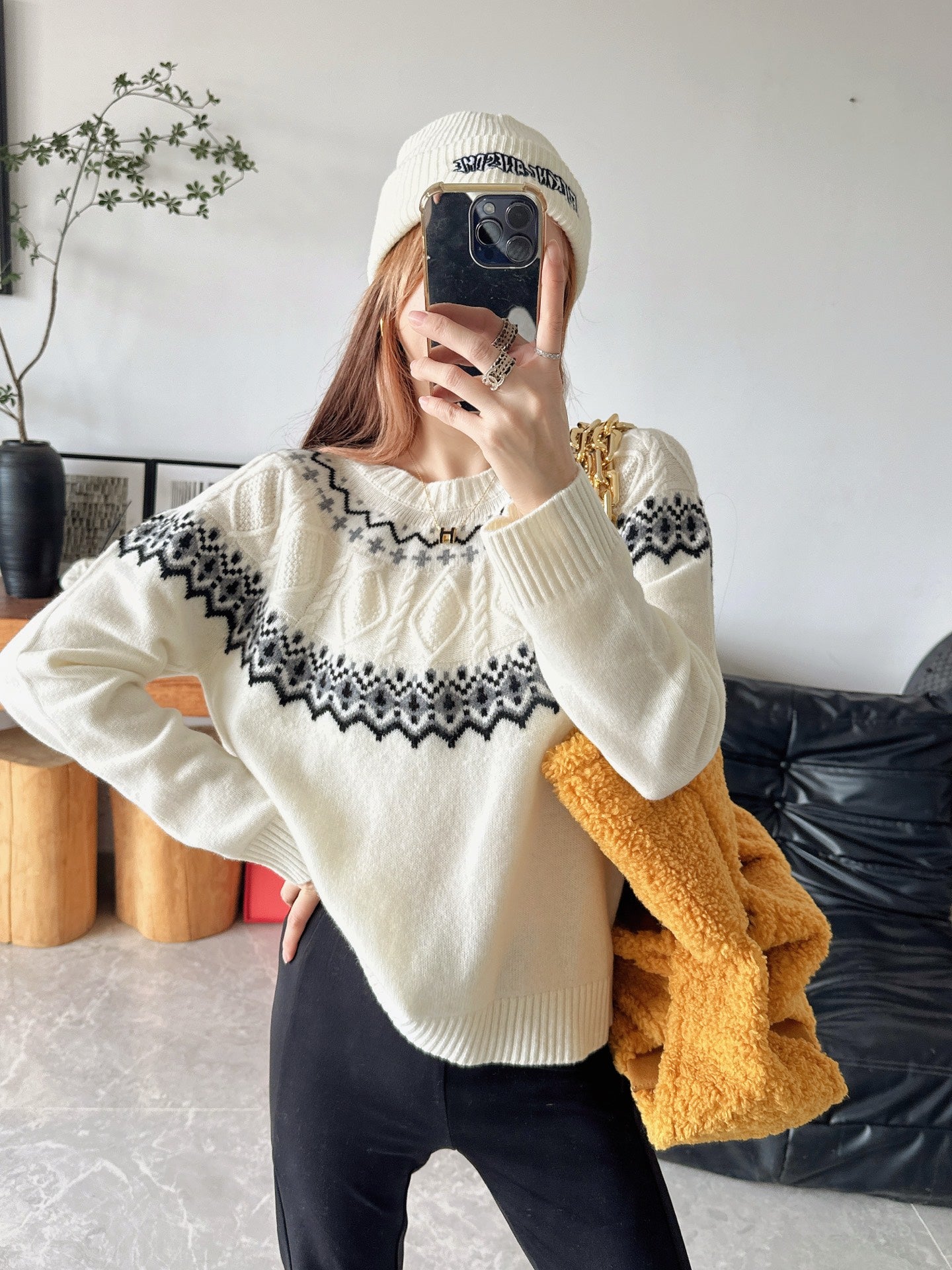 Loro NEW Crew neck sweater