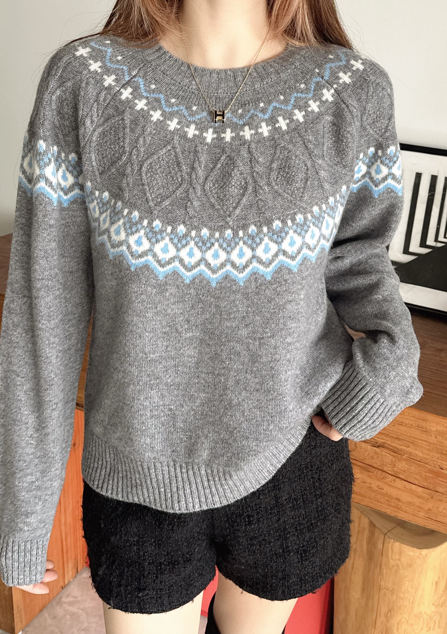 Loro NEW Crew neck sweater