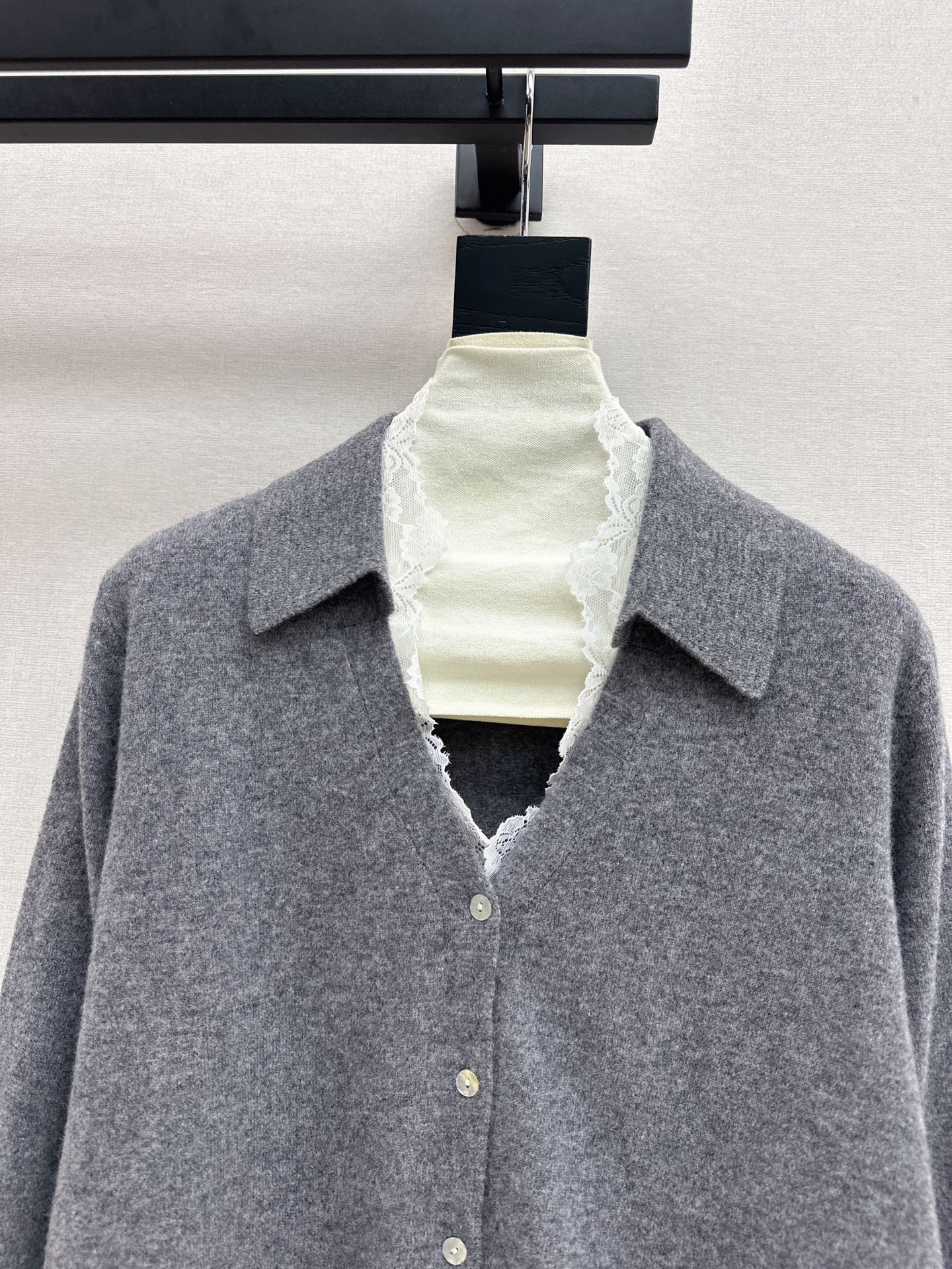 Es NEW Lace Cardigan