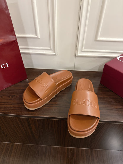 Guc New thick slippers