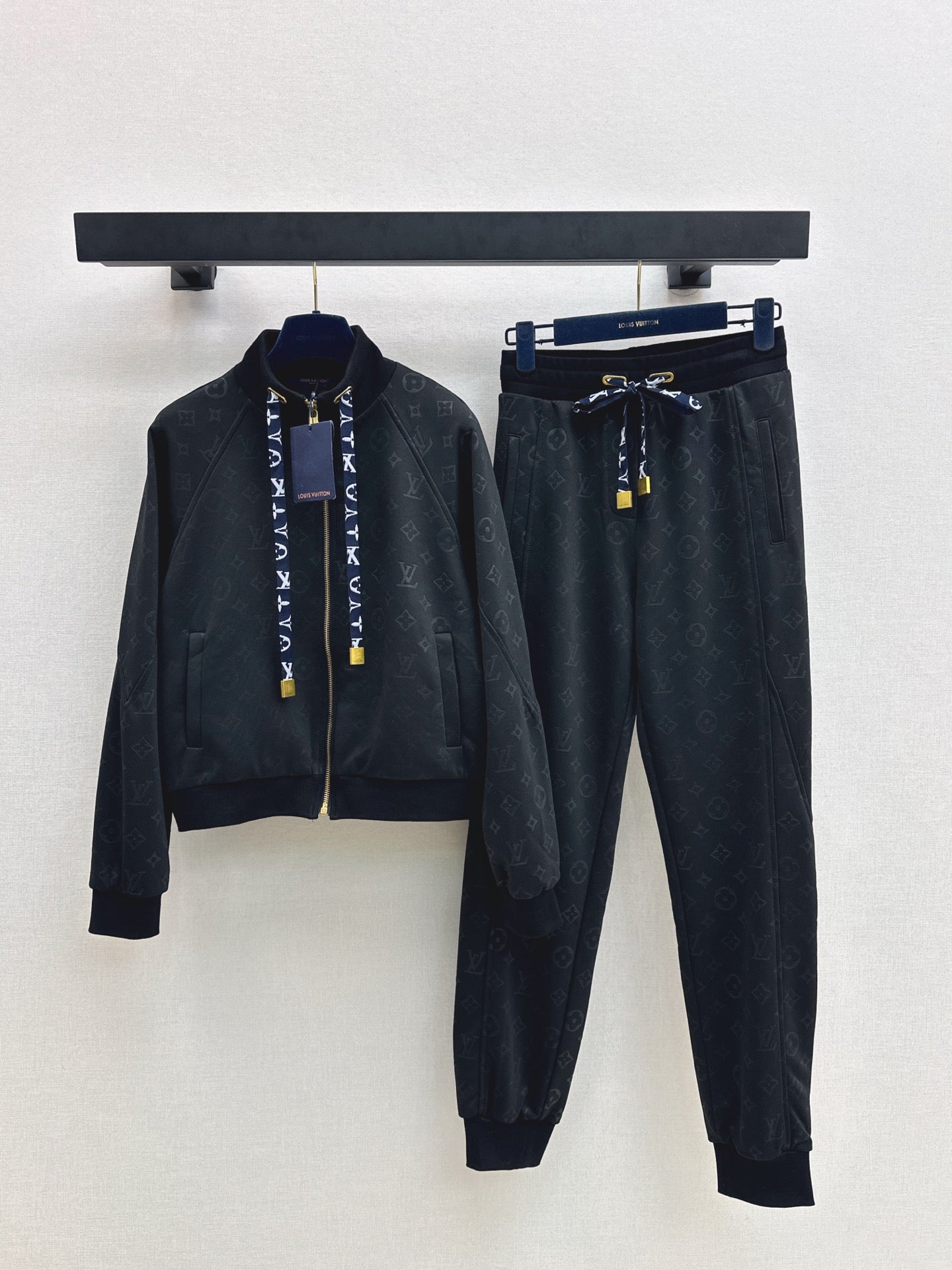 Louis NEW casual suit