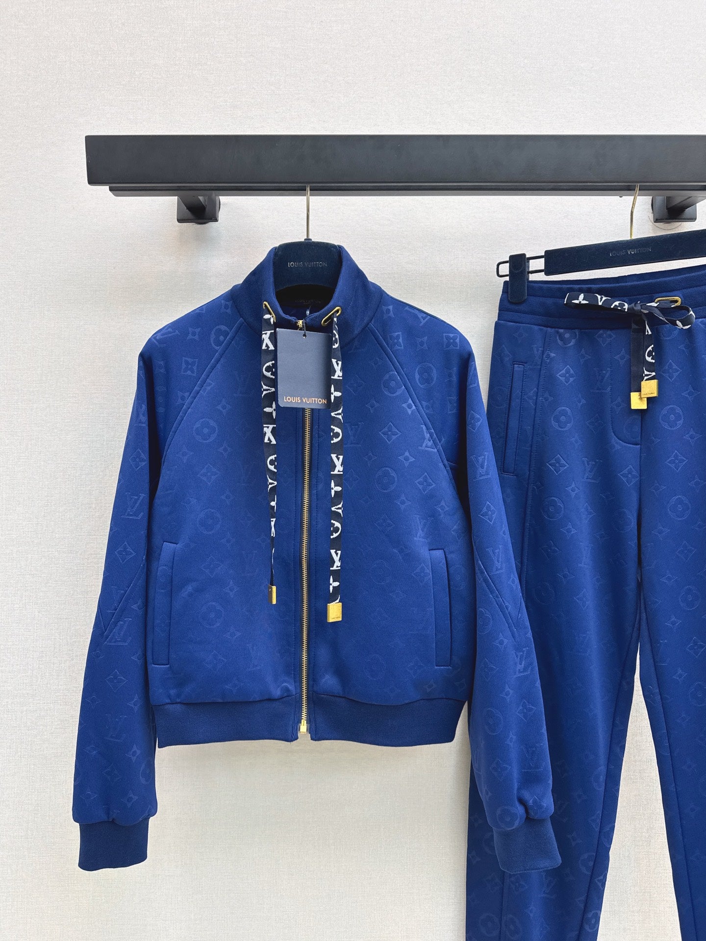 Louis NEW casual suit