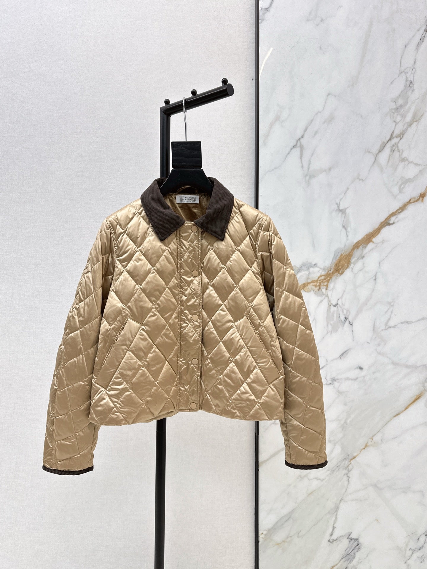 Brune NEW Down jacket