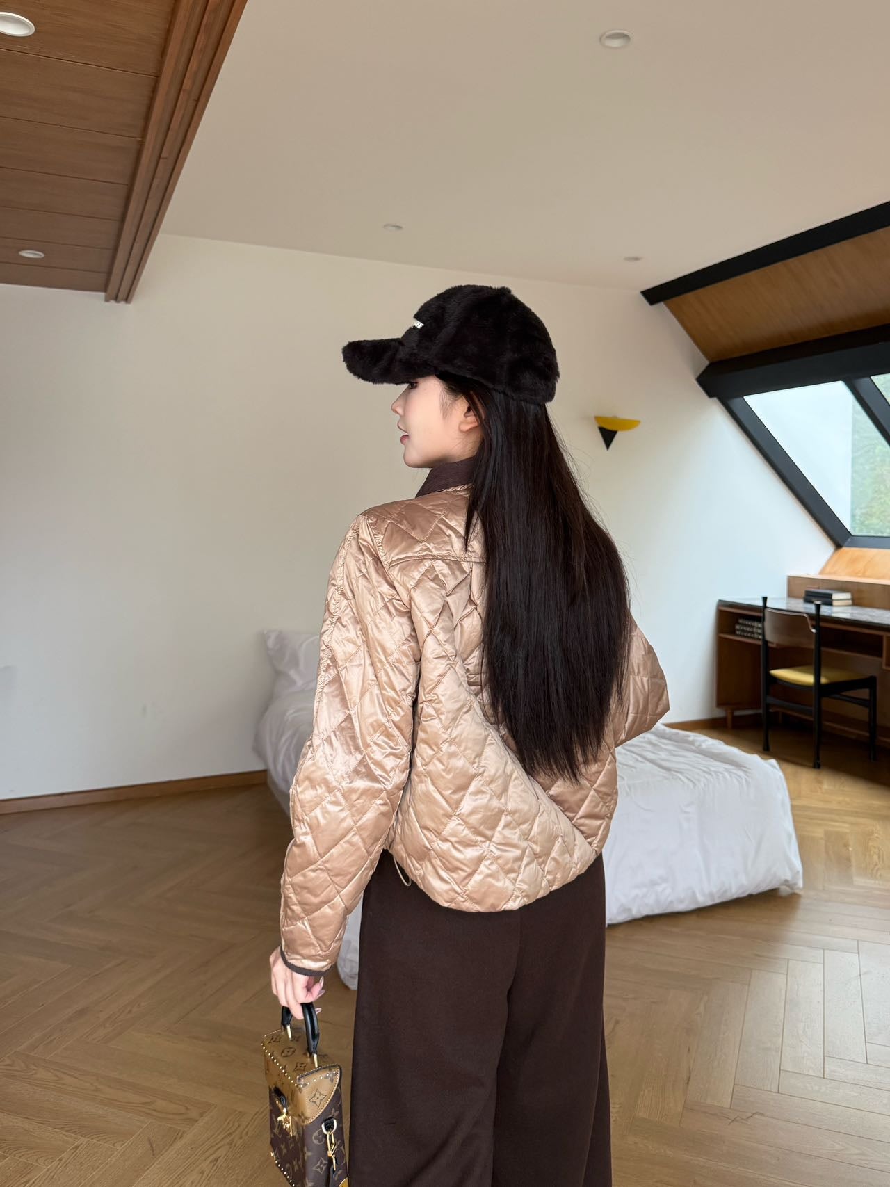 Brune NEW Down jacket