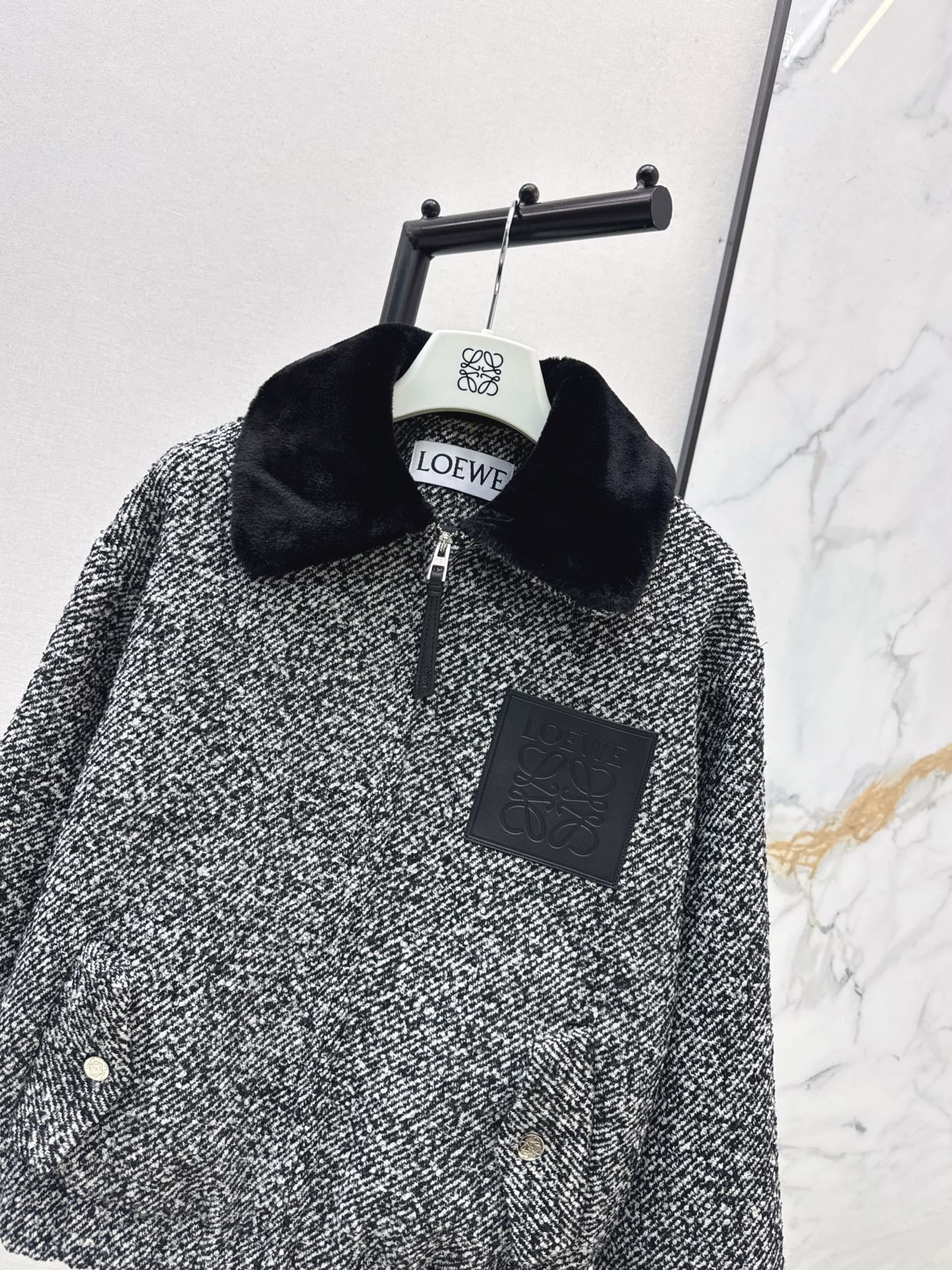 Loe NEW fur collar coat