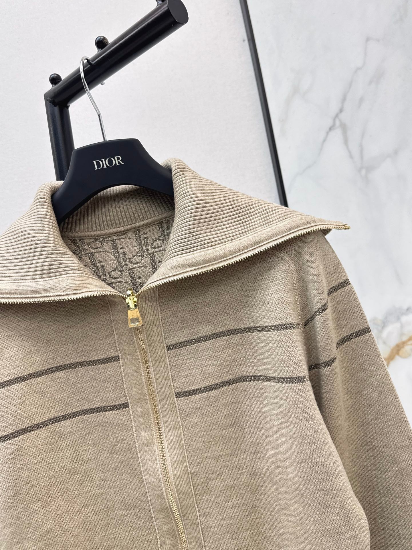 CD NEW Reversible  Jacket