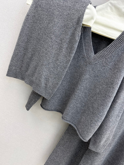 Brun NEW Knitted three-piece set