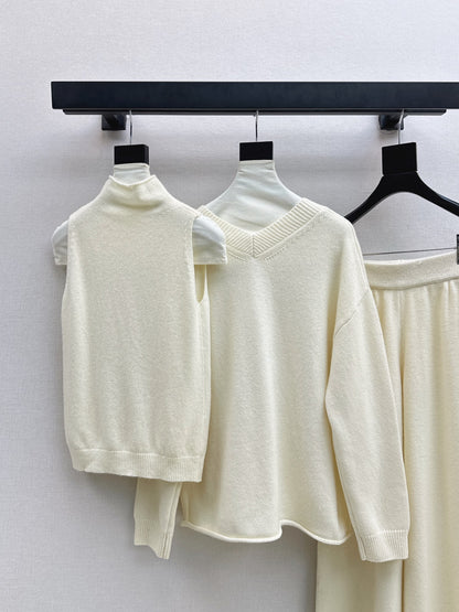 Brun NEW Knitted three-piece set