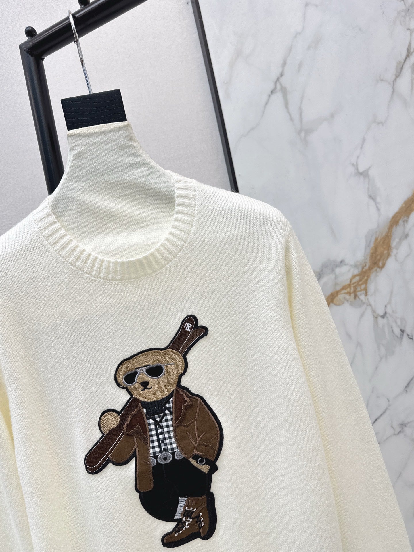 Ral NEW Embroidered sweater