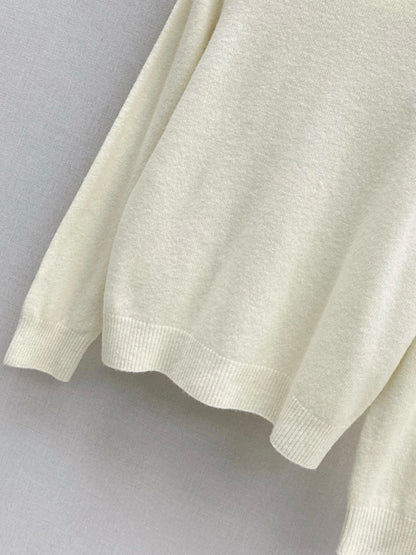 Monc NEW Crew neck sweater