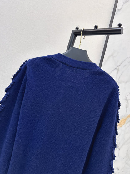 Va1 NEW knitted cardigan