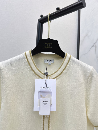 Chan NEW Short-sleeved knitted cardigan