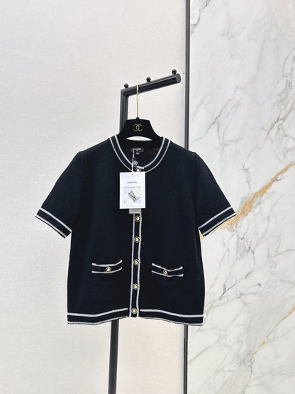 Chan NEW Short-sleeved knitted cardigan