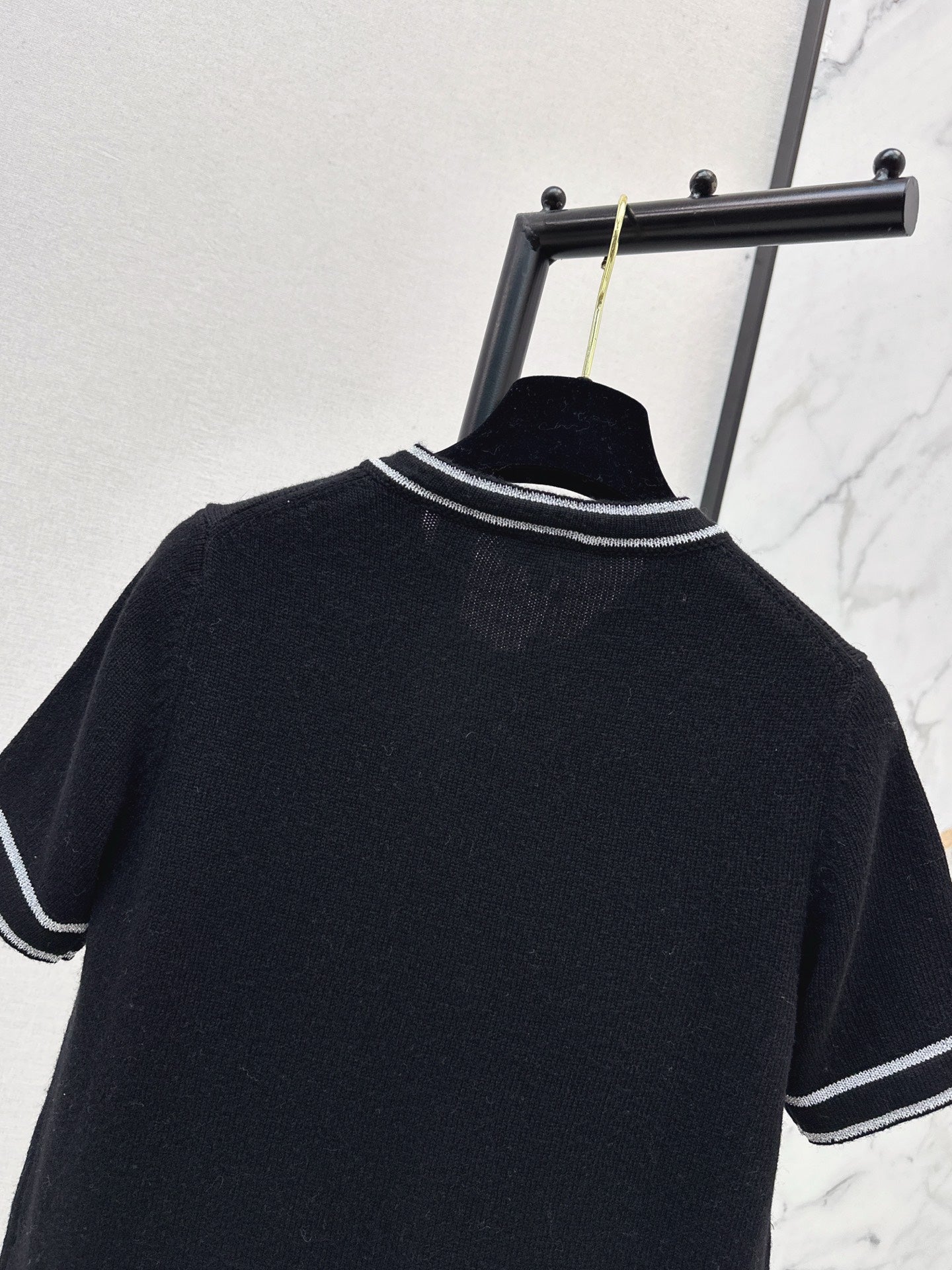 Chan NEW Short-sleeved knitted cardigan