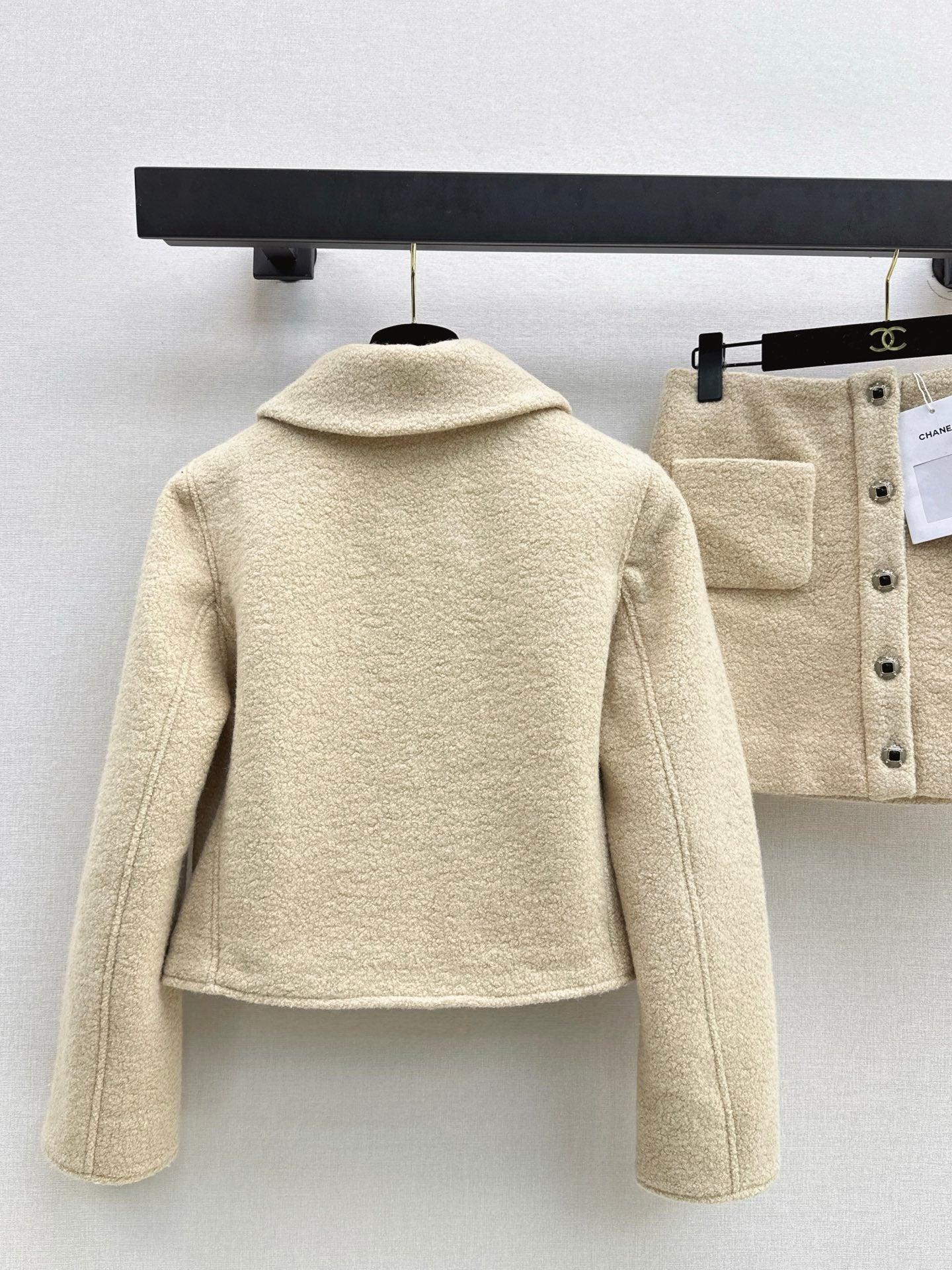 Chan NEW Woolen coat skirt suit