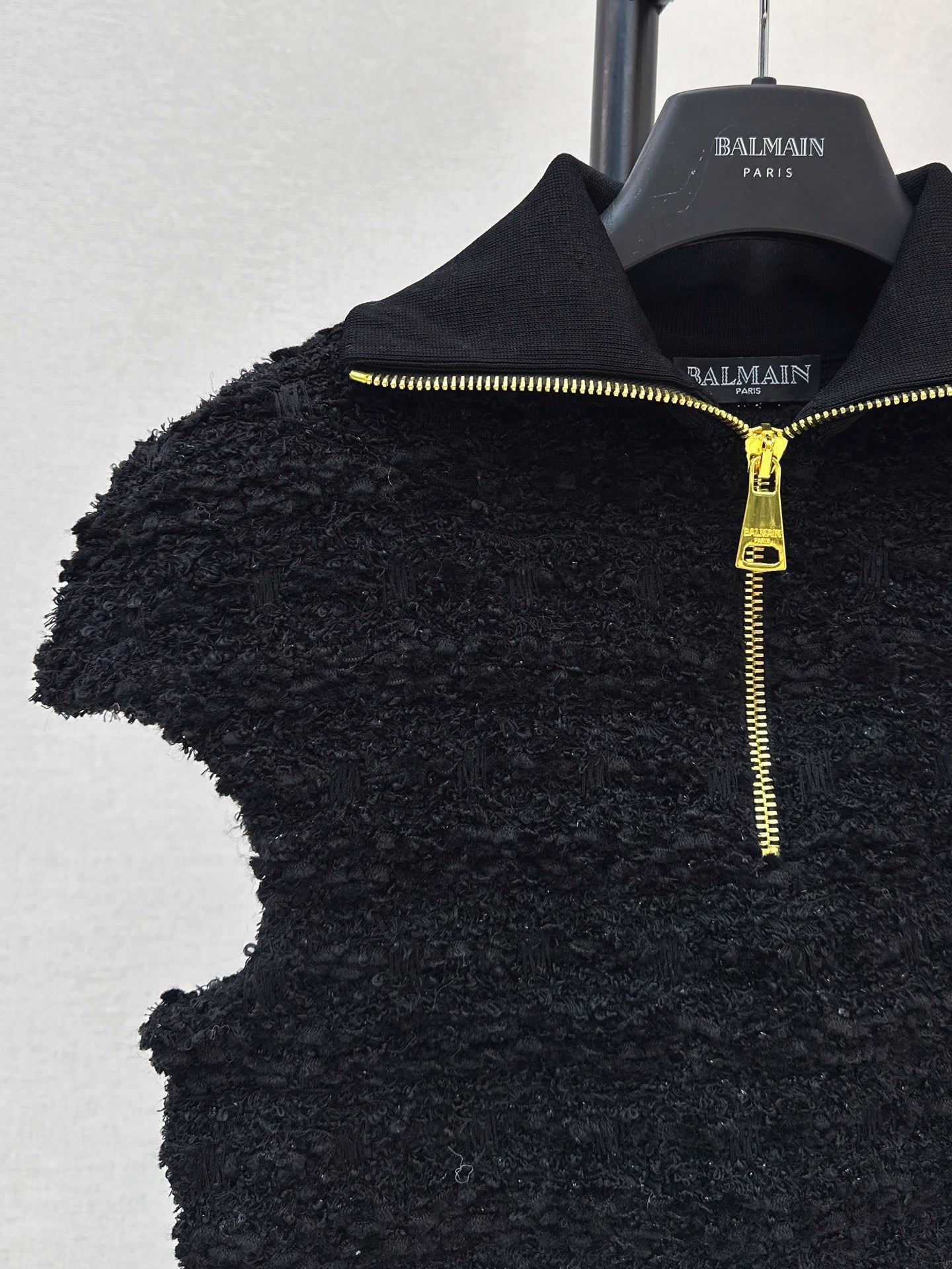 Ba1 NEW sleeveless knitwear