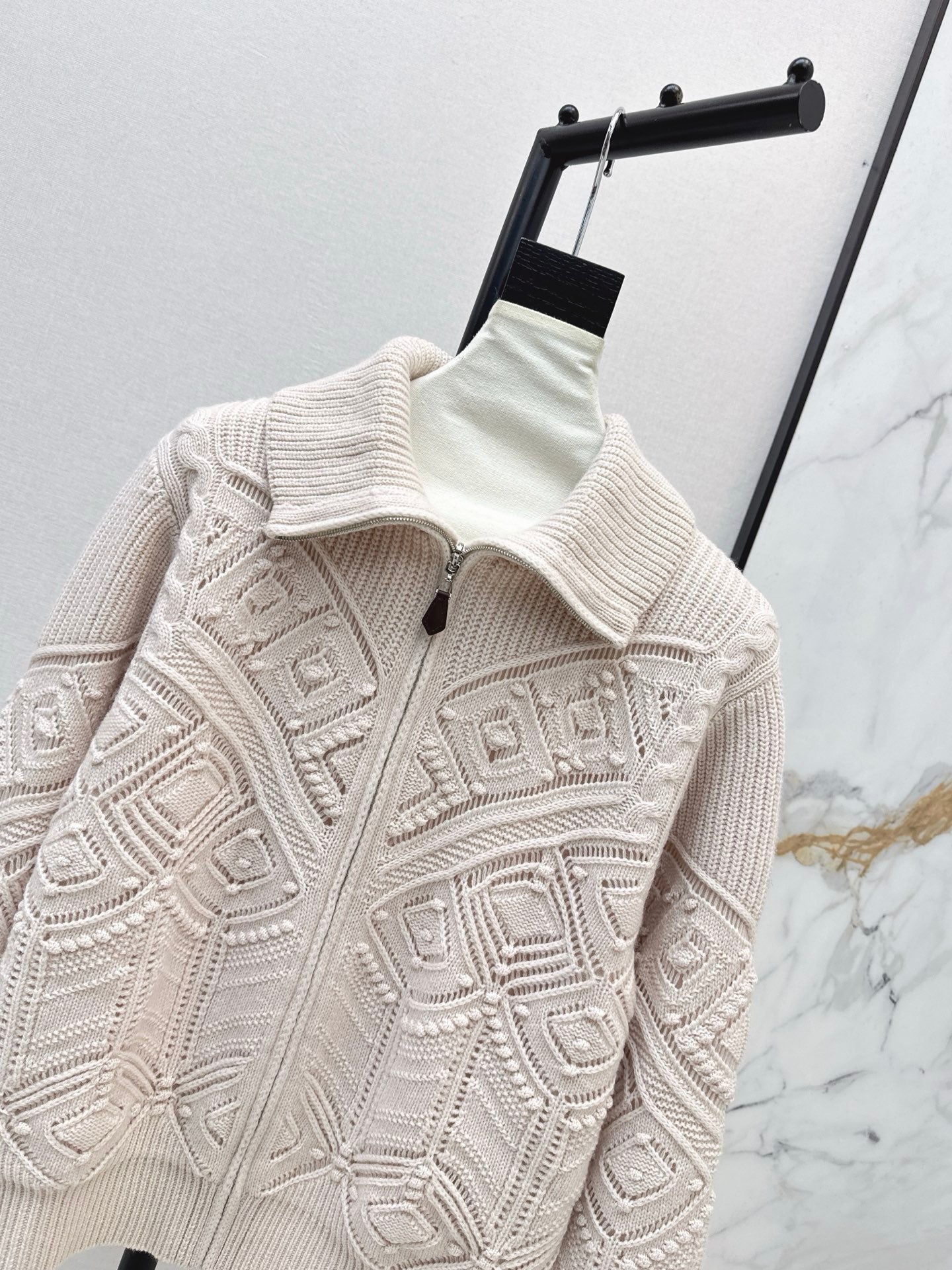 Loro NEW Jacquard knit cardigan