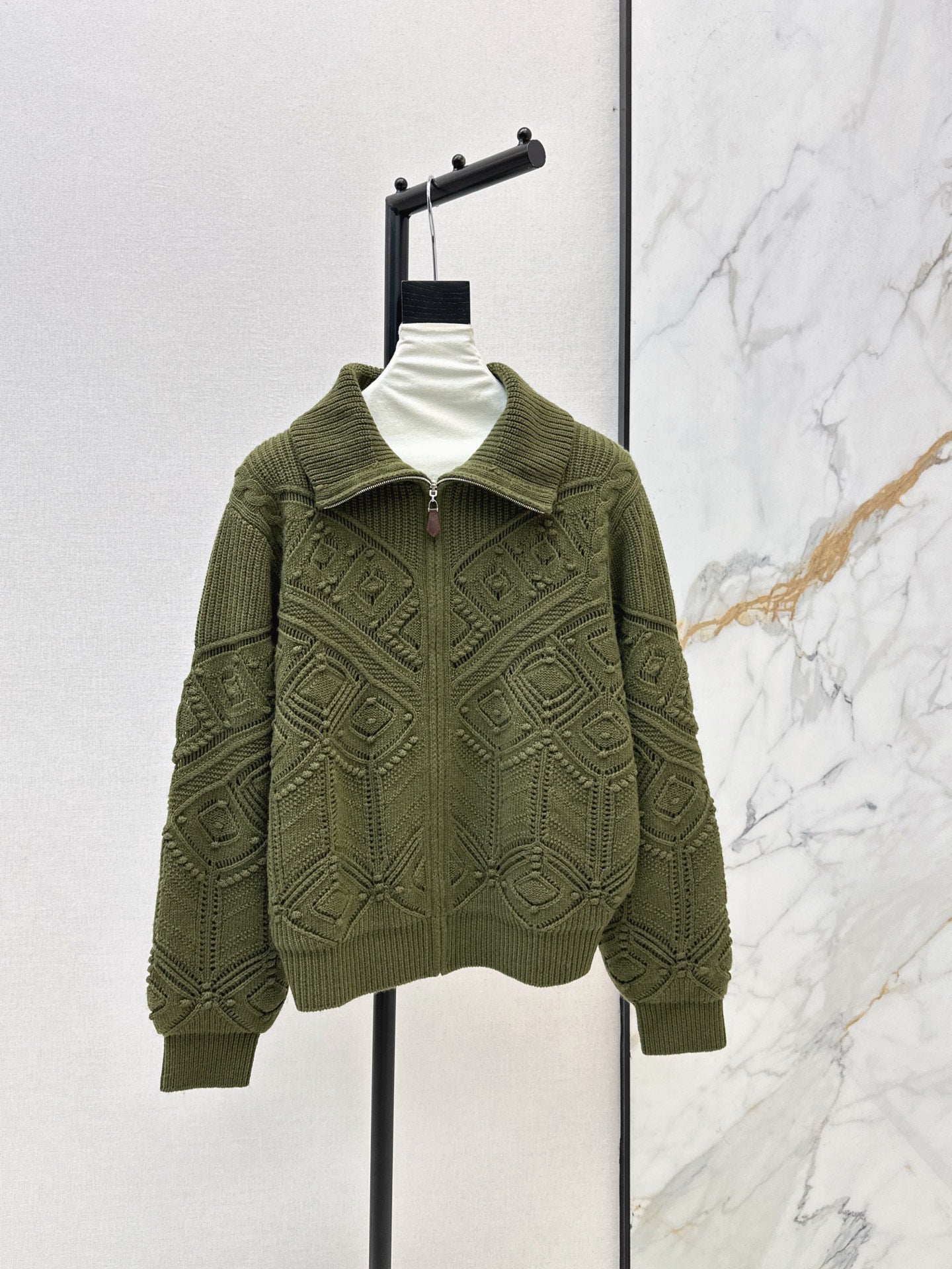 Loro NEW Jacquard knit cardigan