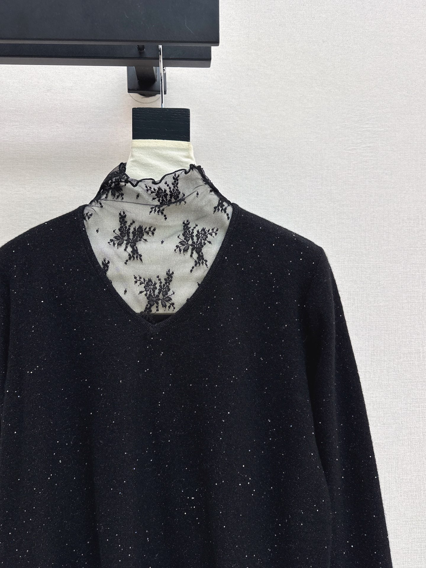 Es NEW Lace wool sweater