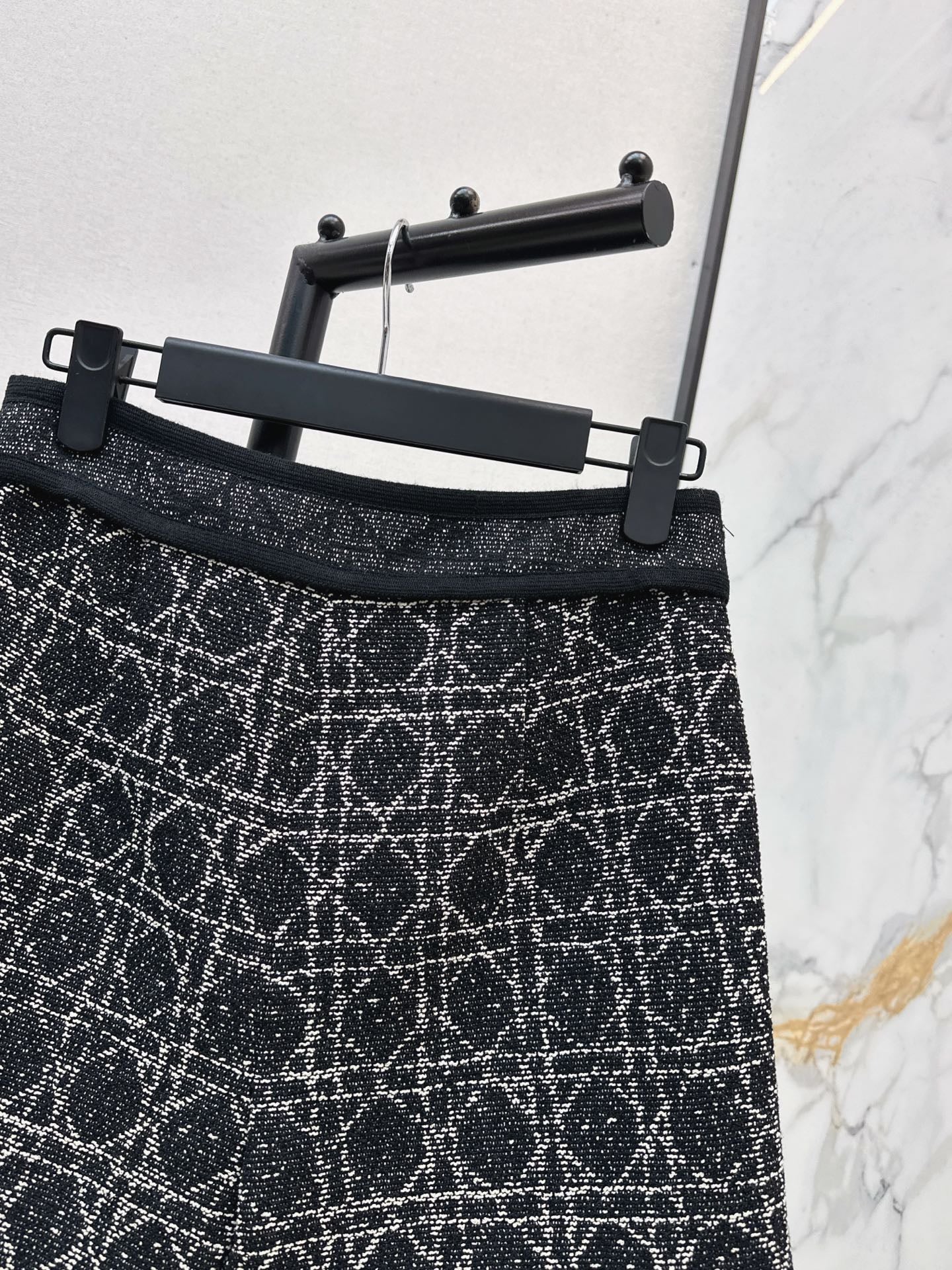 Chan NEW woven shorts