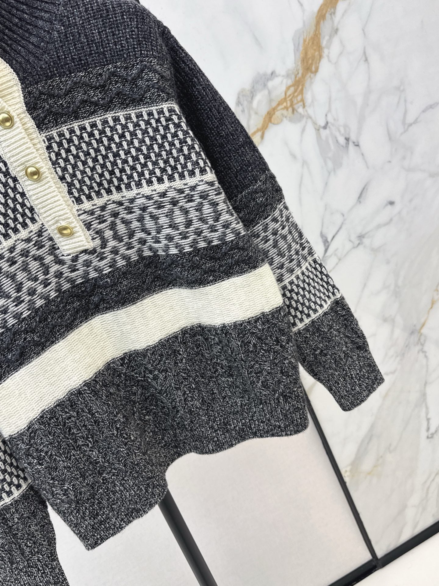 Loro NEW striped sweater