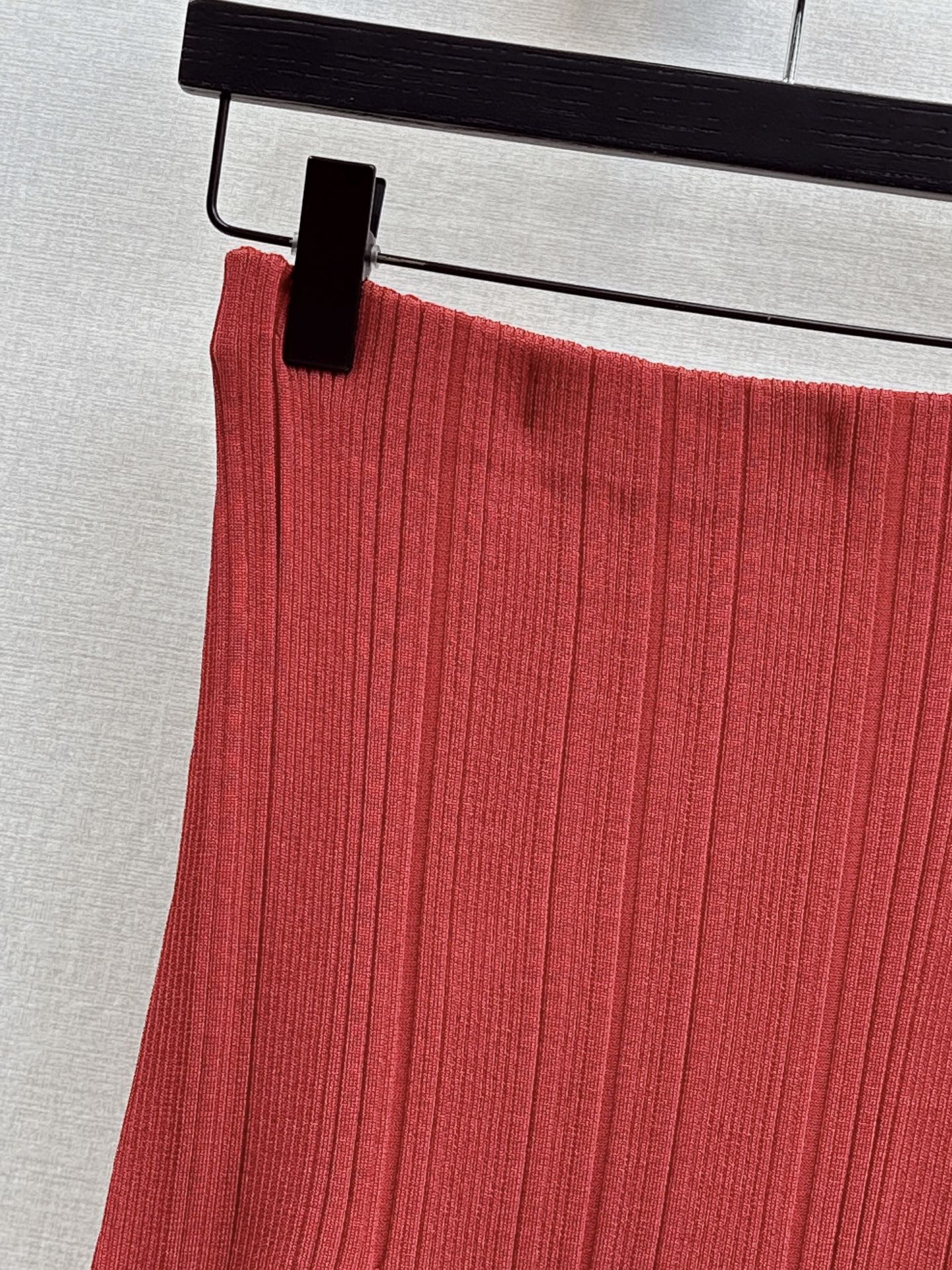 Sp NEW knitted skirt