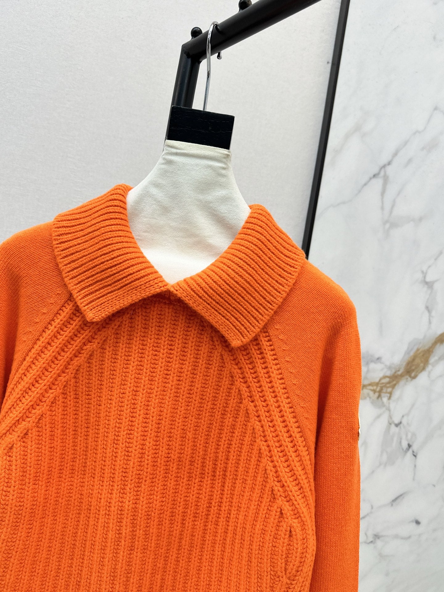 Monc NEW knitted sweater