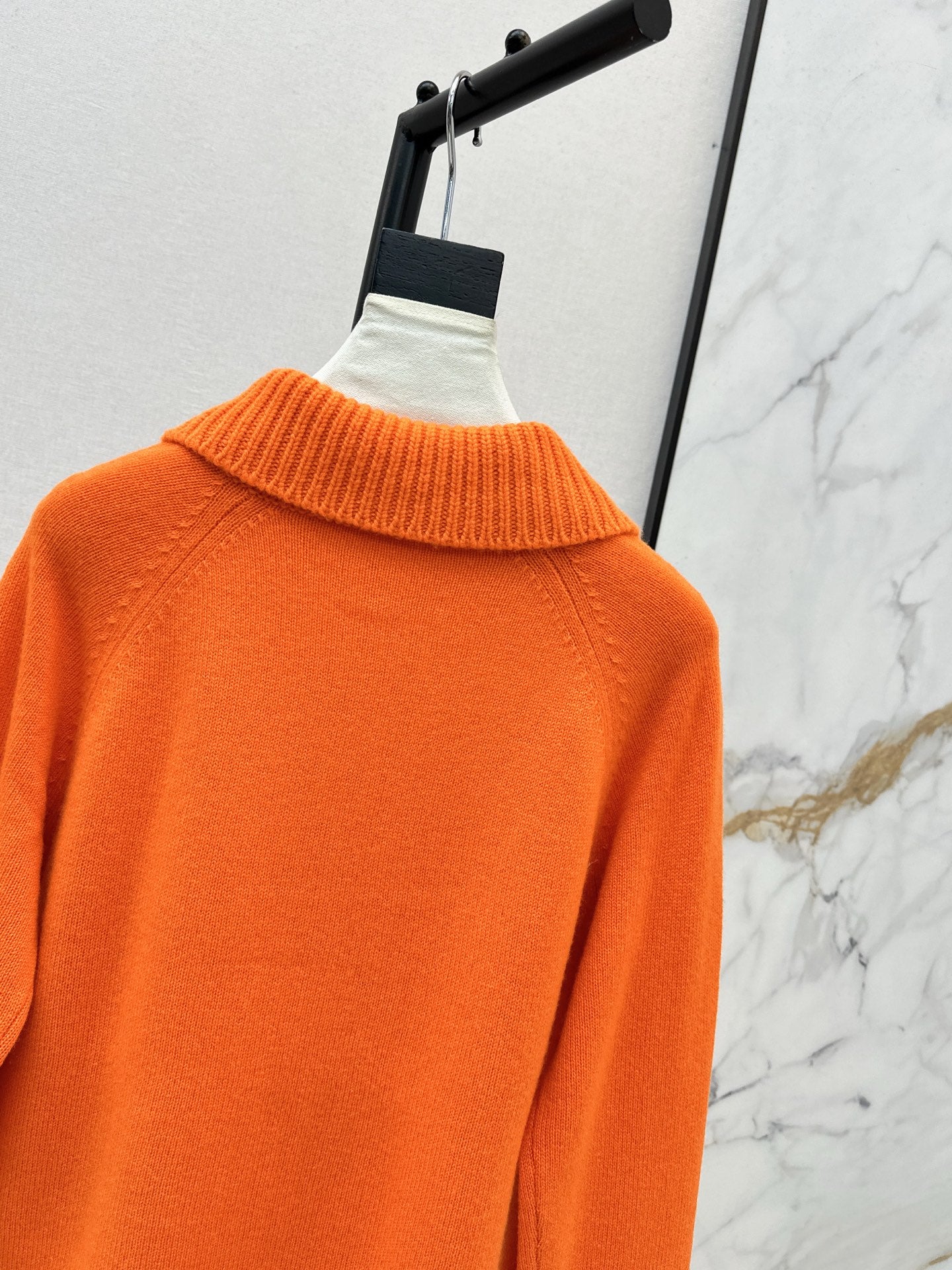 Monc NEW knitted sweater