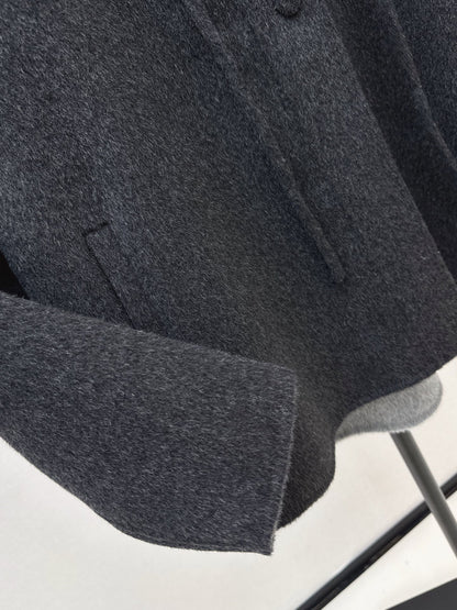 Loro NEW woolen coat