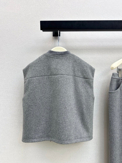 Brun NEW woolen vest