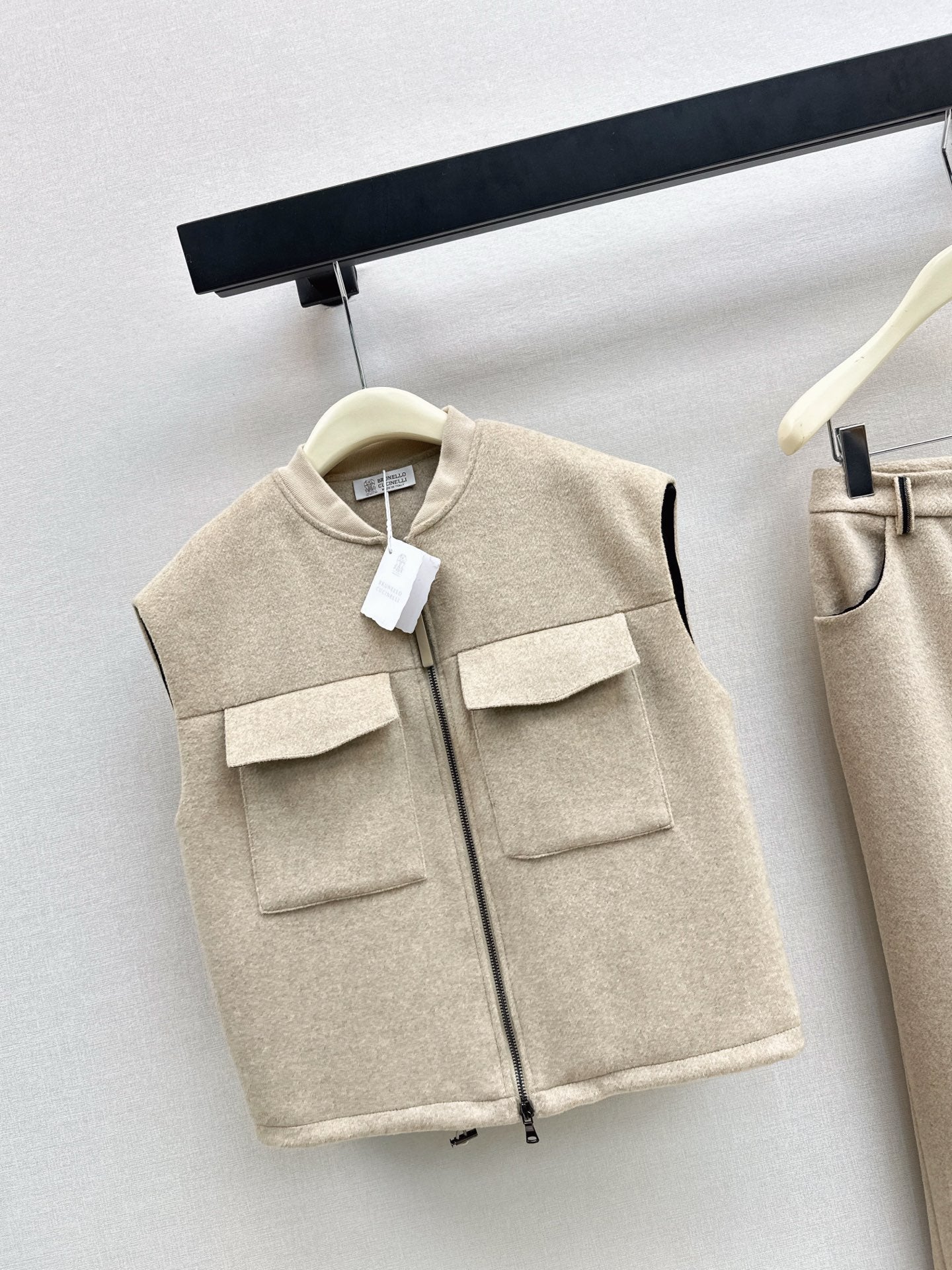 Brun NEW woolen vest