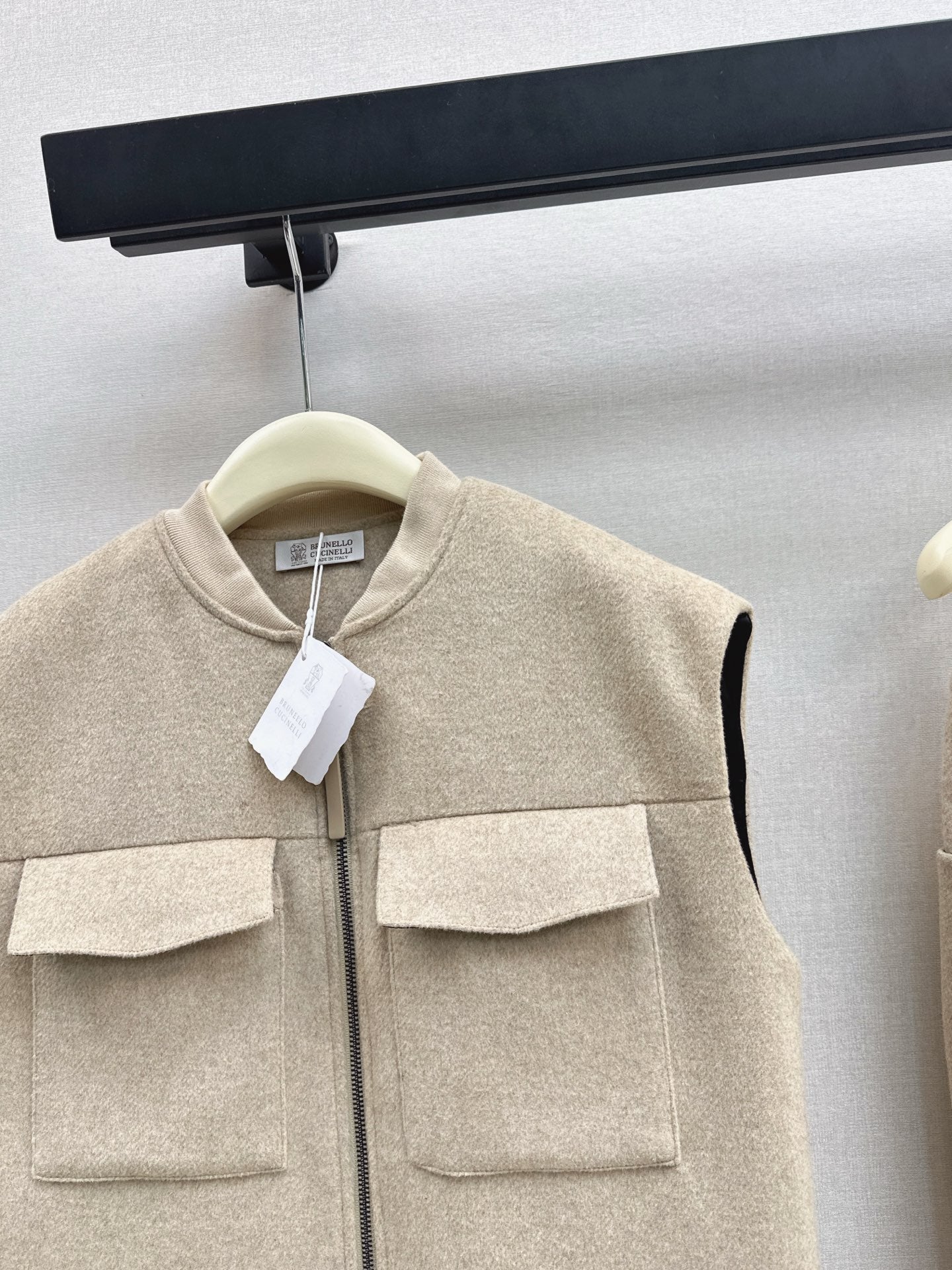 Brun NEW woolen vest