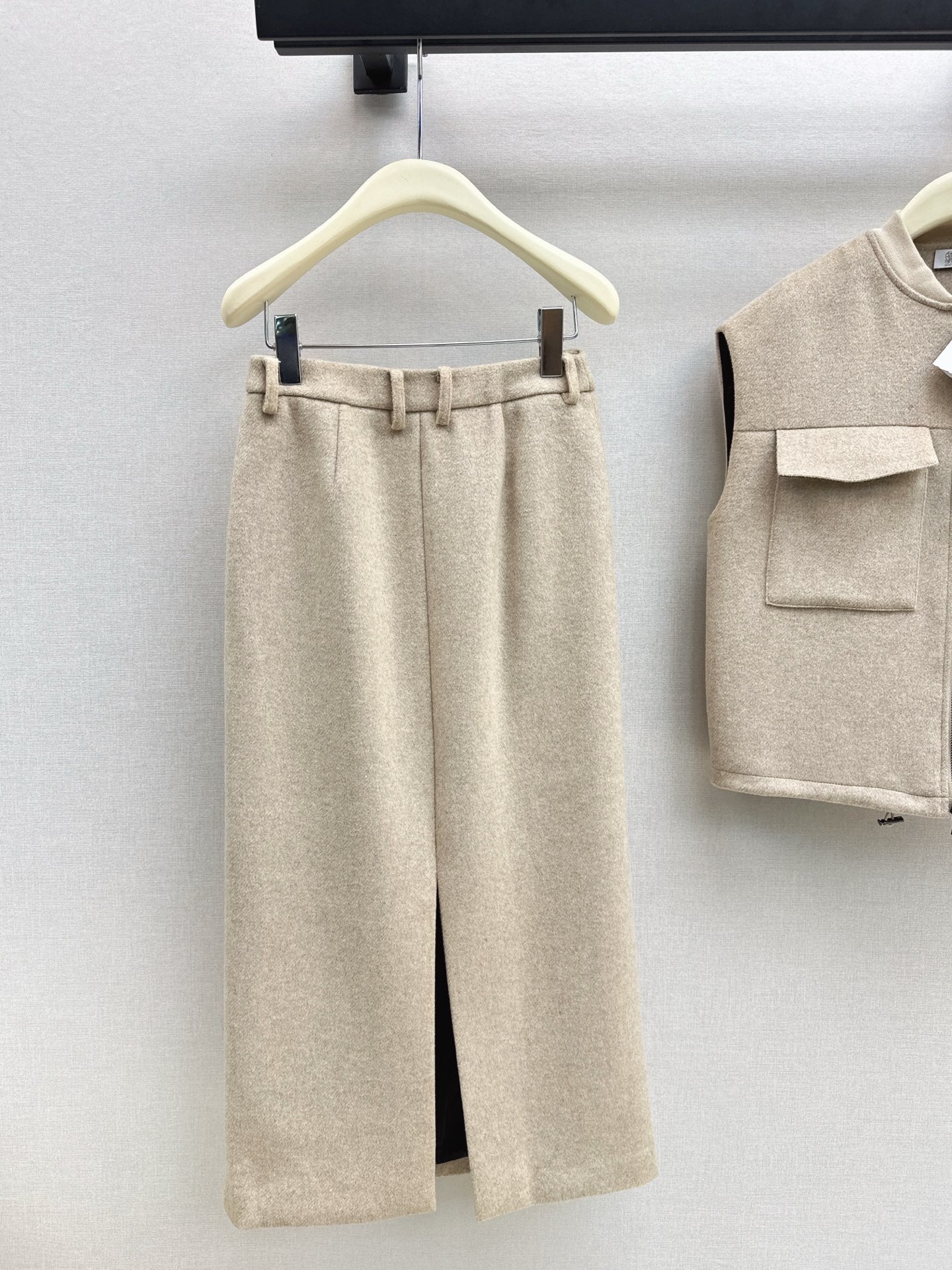 Brun NEW woolen skirt